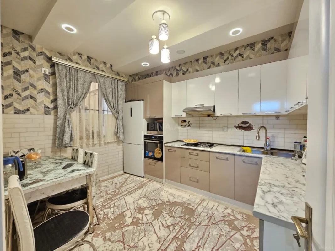 Satılır 4 otaqlı həyət evi 130 m²