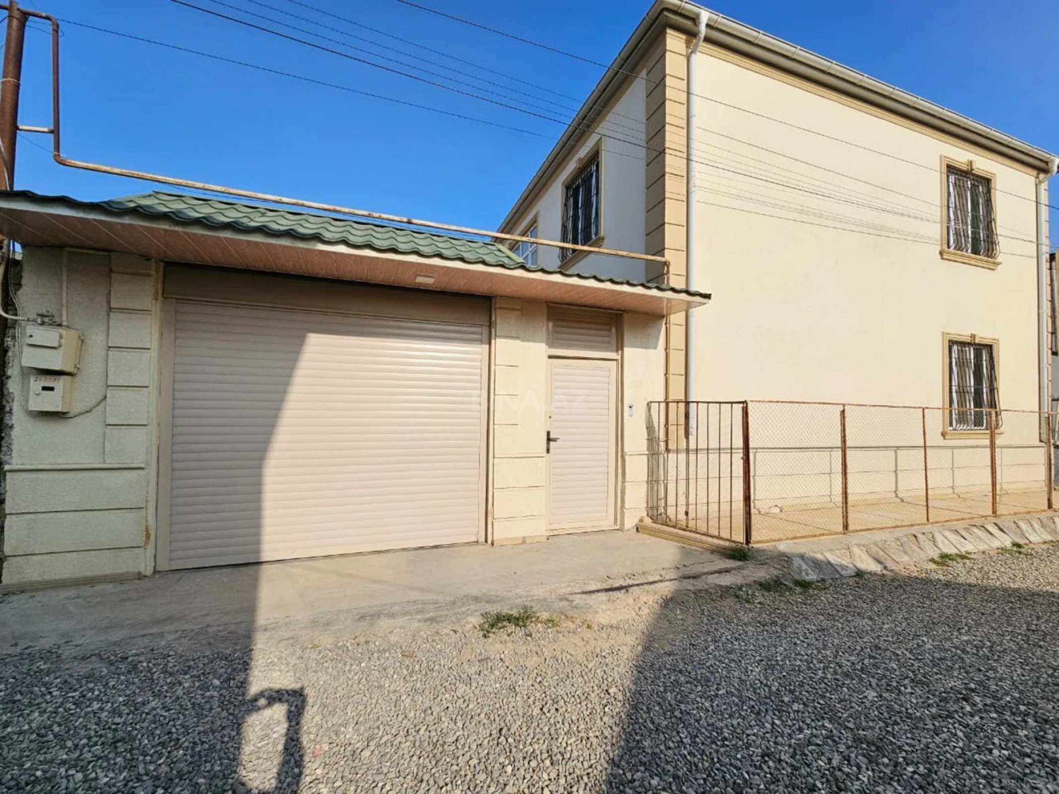 Satılır 4 otaqlı həyət evi 130 m²