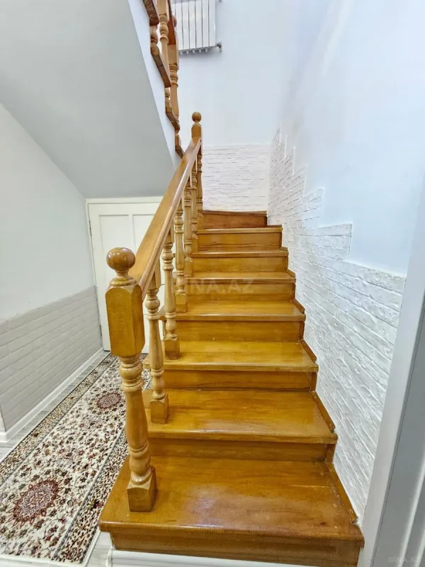 Satılır 4 otaqlı həyət evi 130 m²