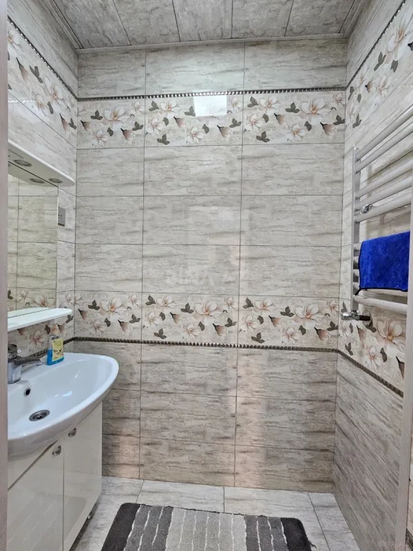 Satılır 4 otaqlı həyət evi 130 m²