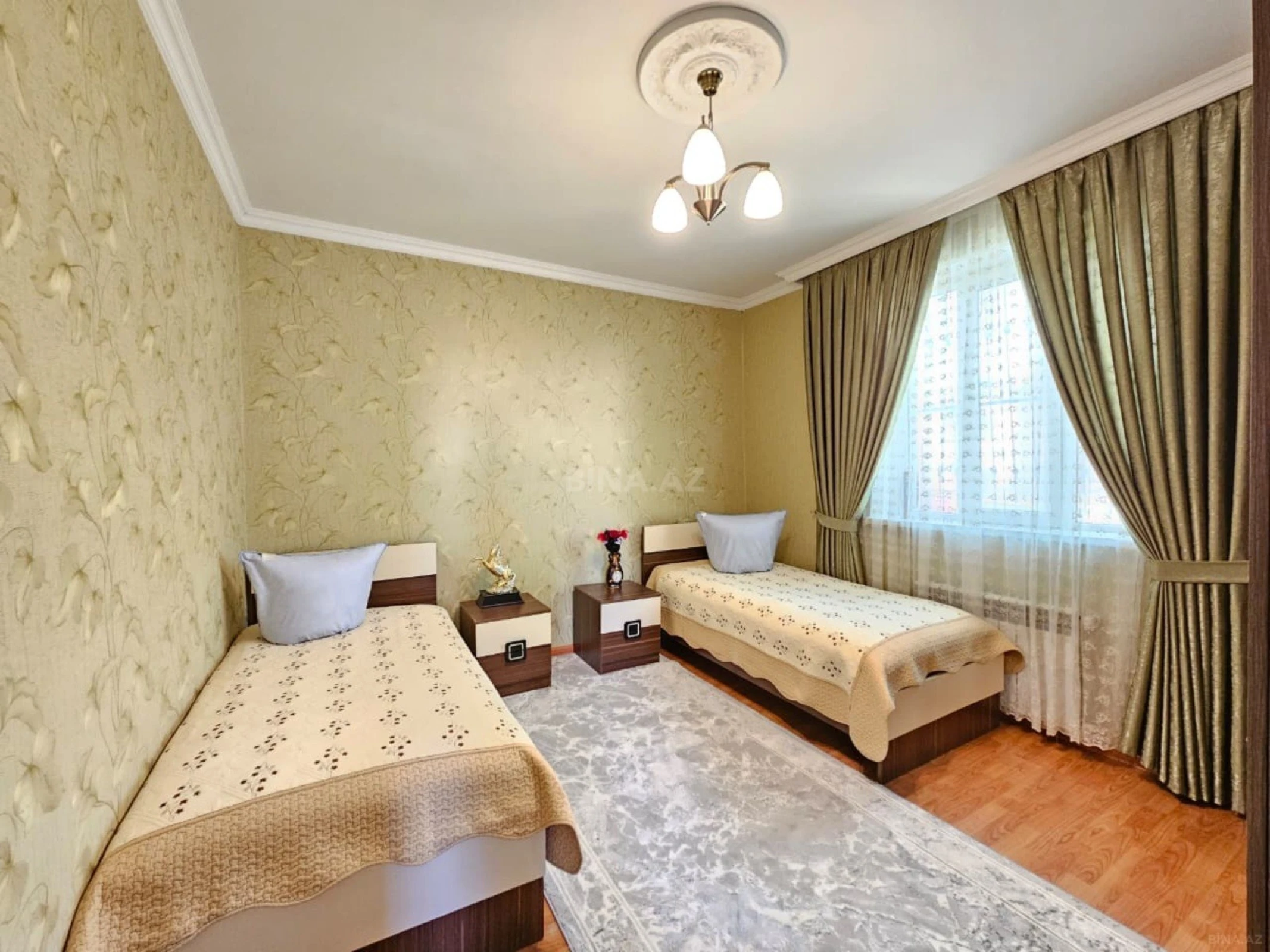 Satılır 4 otaqlı həyət evi 130 m²