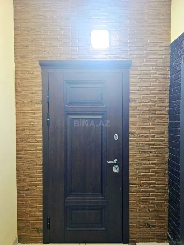 Satılır 4 otaqlı mənzil 192 m²