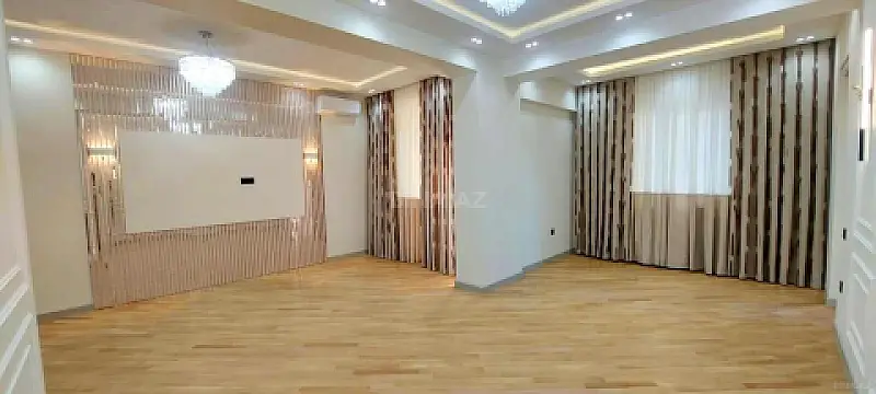 Satılır 4 otaqlı mənzil 192 m²