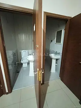 Satılır 3 otaqlı mənzil 130 m²
