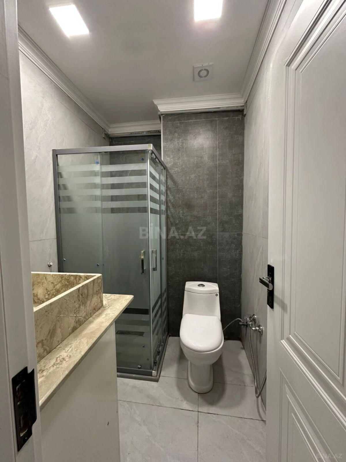 Satılır 3 otaqlı mənzil 77 m²