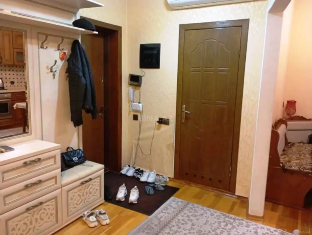 Kirayə verilir 3 otaqlı mənzil 100 m²