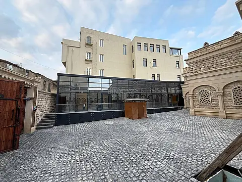 Kirayə verilir obyekt 300 m²