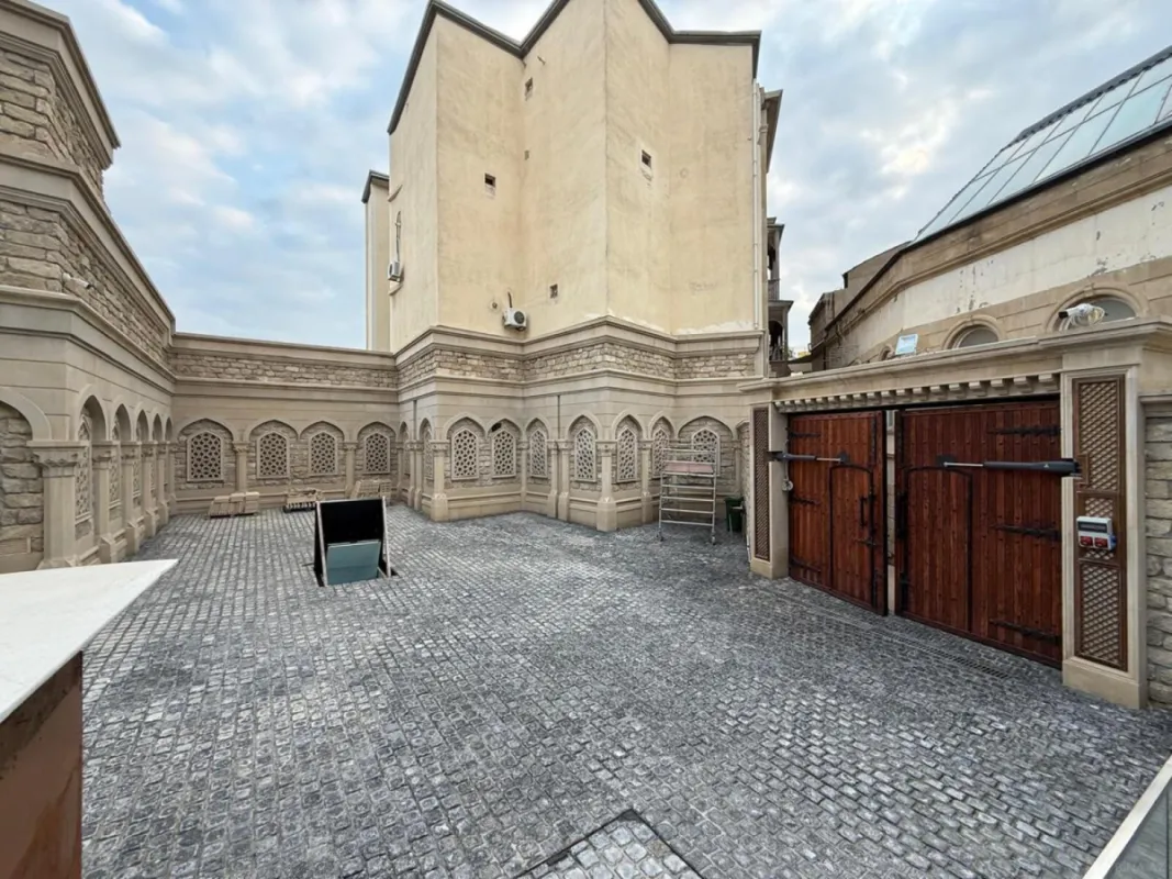 Kirayə verilir obyekt 300 m²