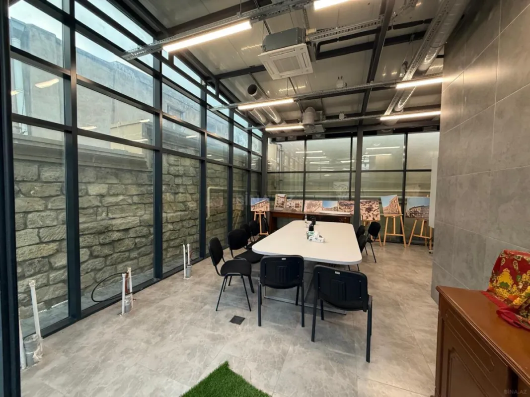 Kirayə verilir obyekt 300 m²