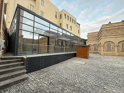 Kirayə verilir obyekt 300 m² — Bakı, İçərişəhər 300.00 m²