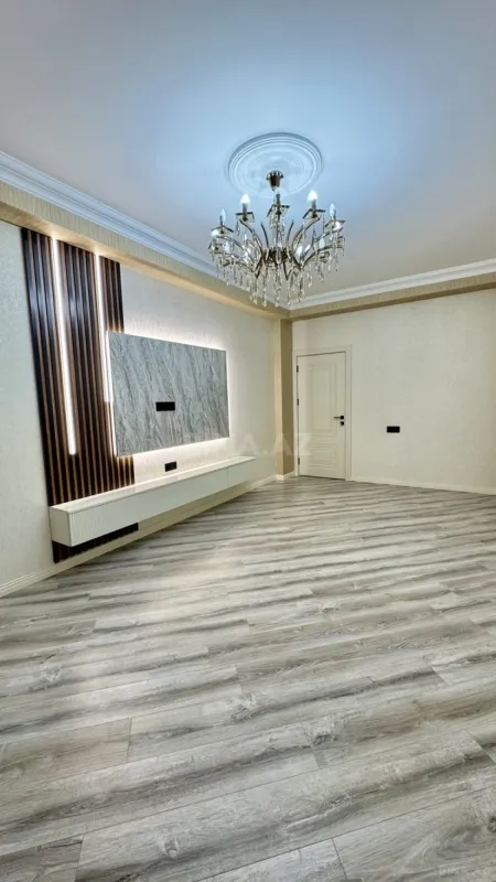 Satılır 3 otaqlı mənzil 98 m²