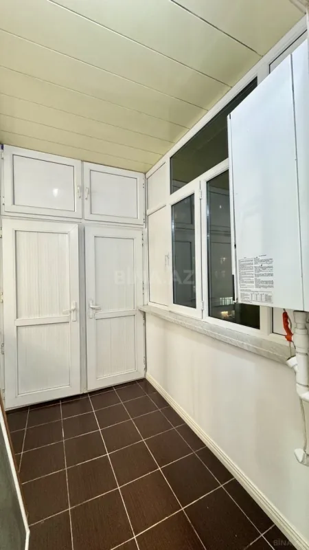 Satılır 3 otaqlı mənzil 98 m²