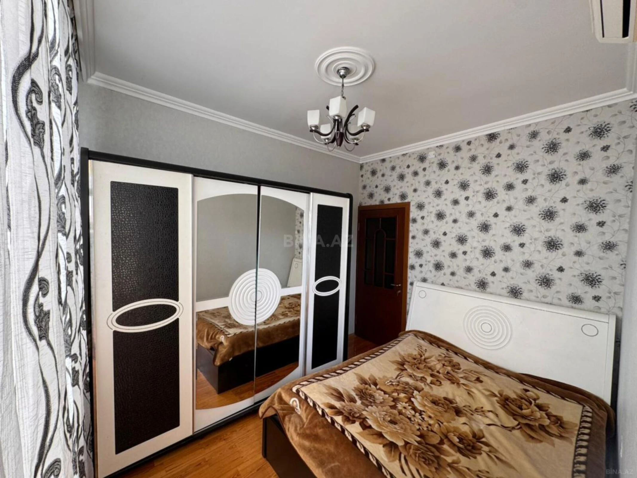 Satılır 2 otaqlı mənzil 50 m²