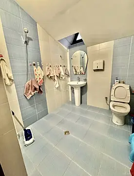 Satılır obyekt 450 m²