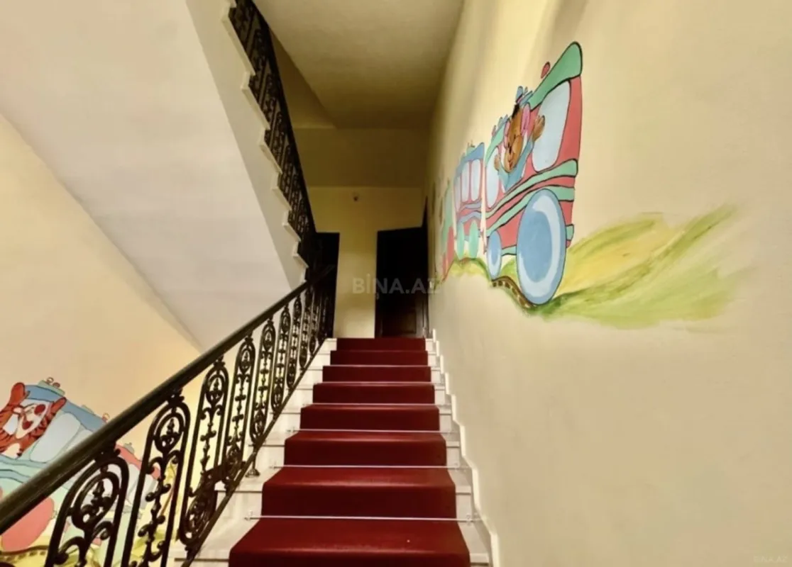 Satılır obyekt 450 m²