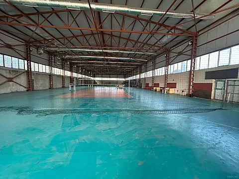 Kirayə verilir obyekt 2700 m²