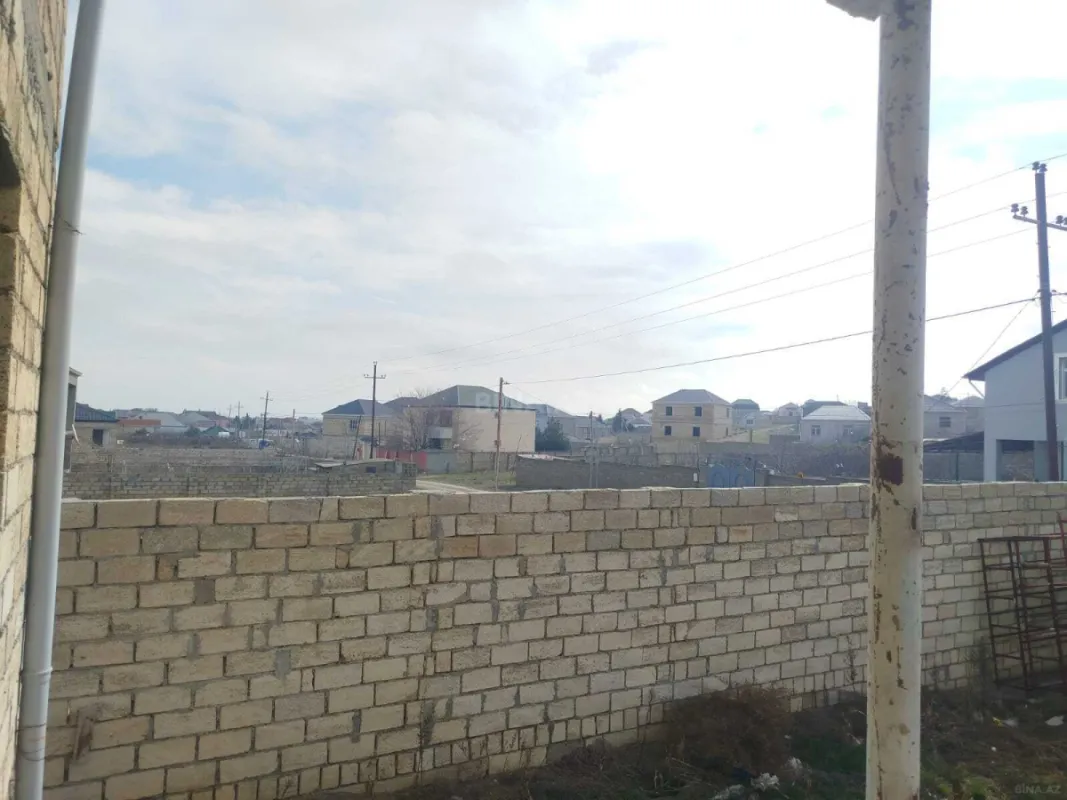 Satılır 5 otaqlı həyət evi 210 m²