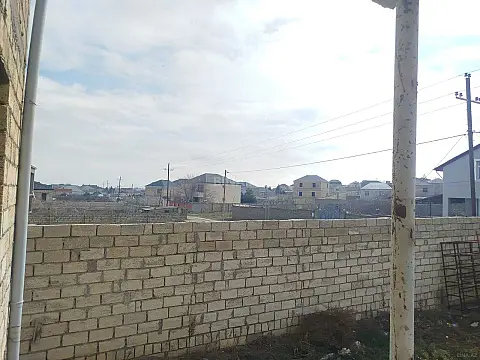 Satılır 5 otaqlı həyət evi 210 m²