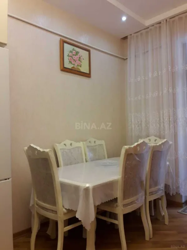 Kirayə verilir 2 otaqlı mənzil 110 m²
