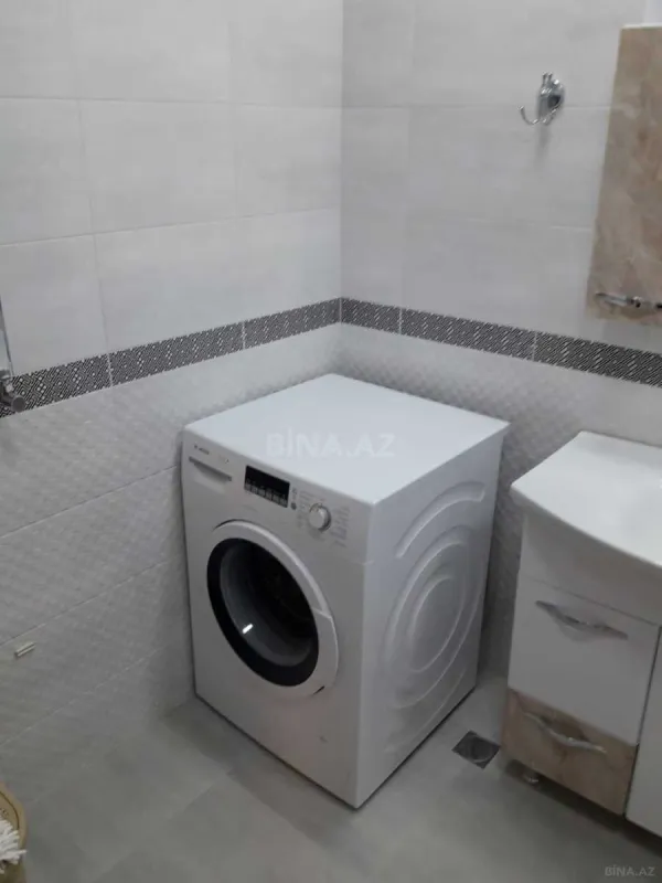 Kirayə verilir 2 otaqlı mənzil 110 m²