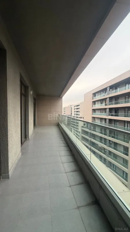 Satılır 3 otaqlı mənzil 147 m²