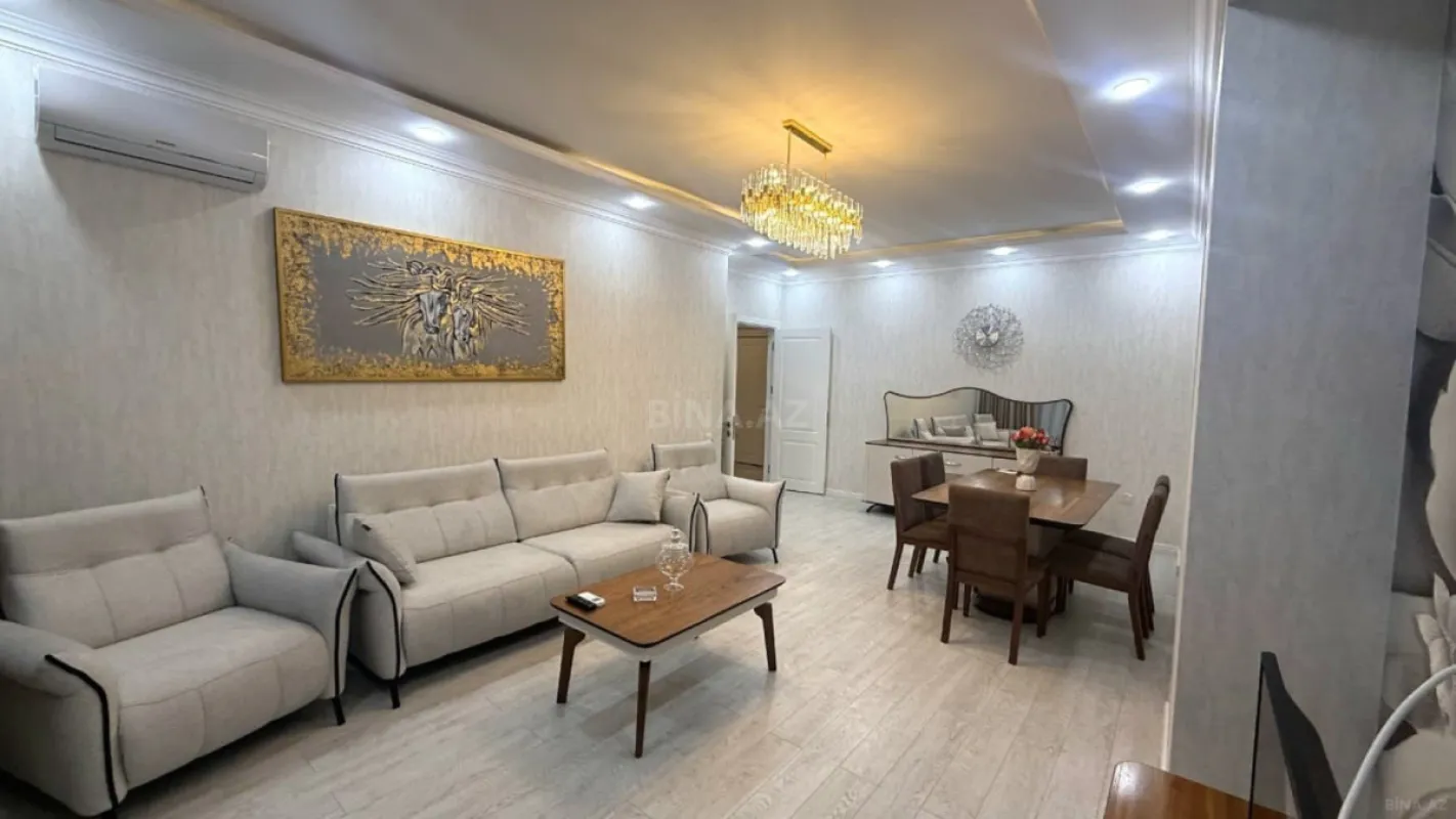 Satılır 3 otaqlı mənzil 147 m²