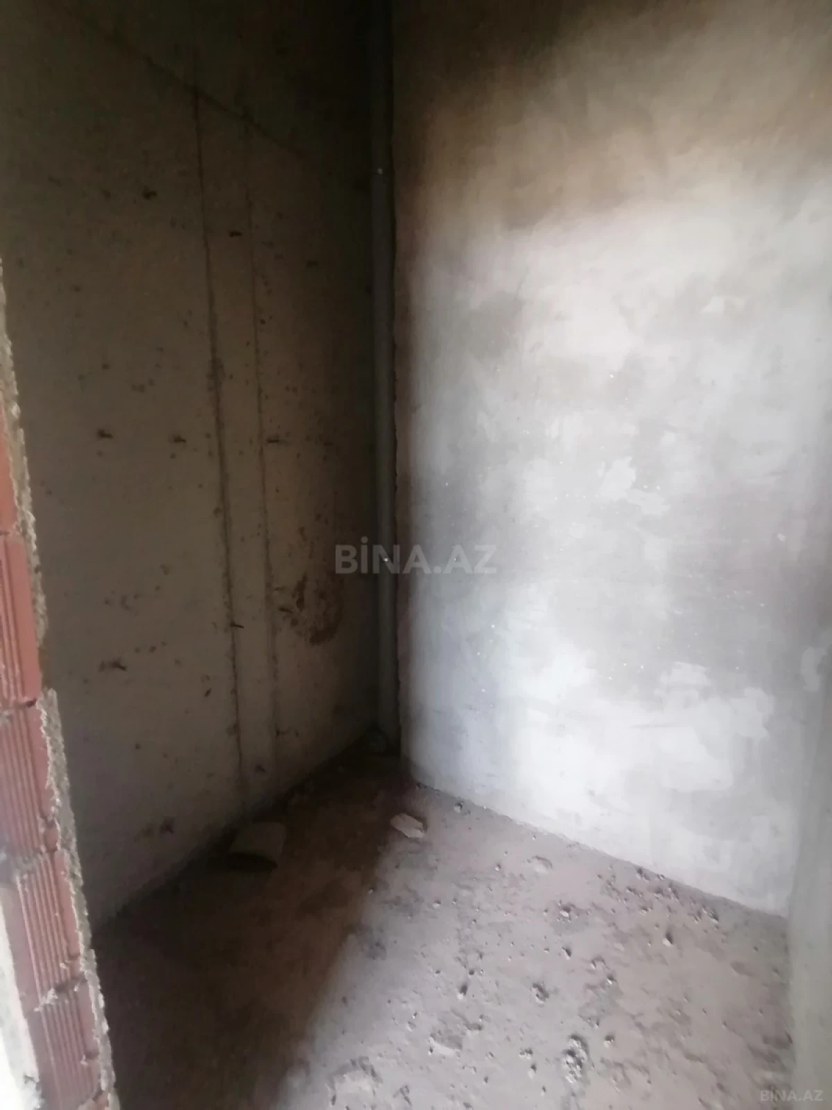 Satılır 3 otaqlı mənzil 99 m²