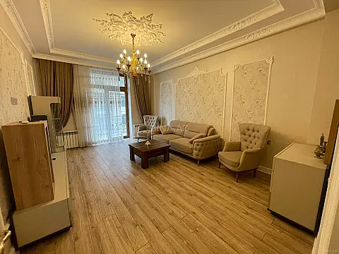 Satılır 2 otaqlı mənzil 94 m²
