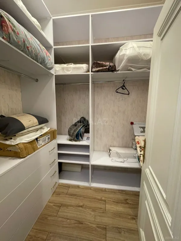 Satılır 2 otaqlı mənzil 94 m²