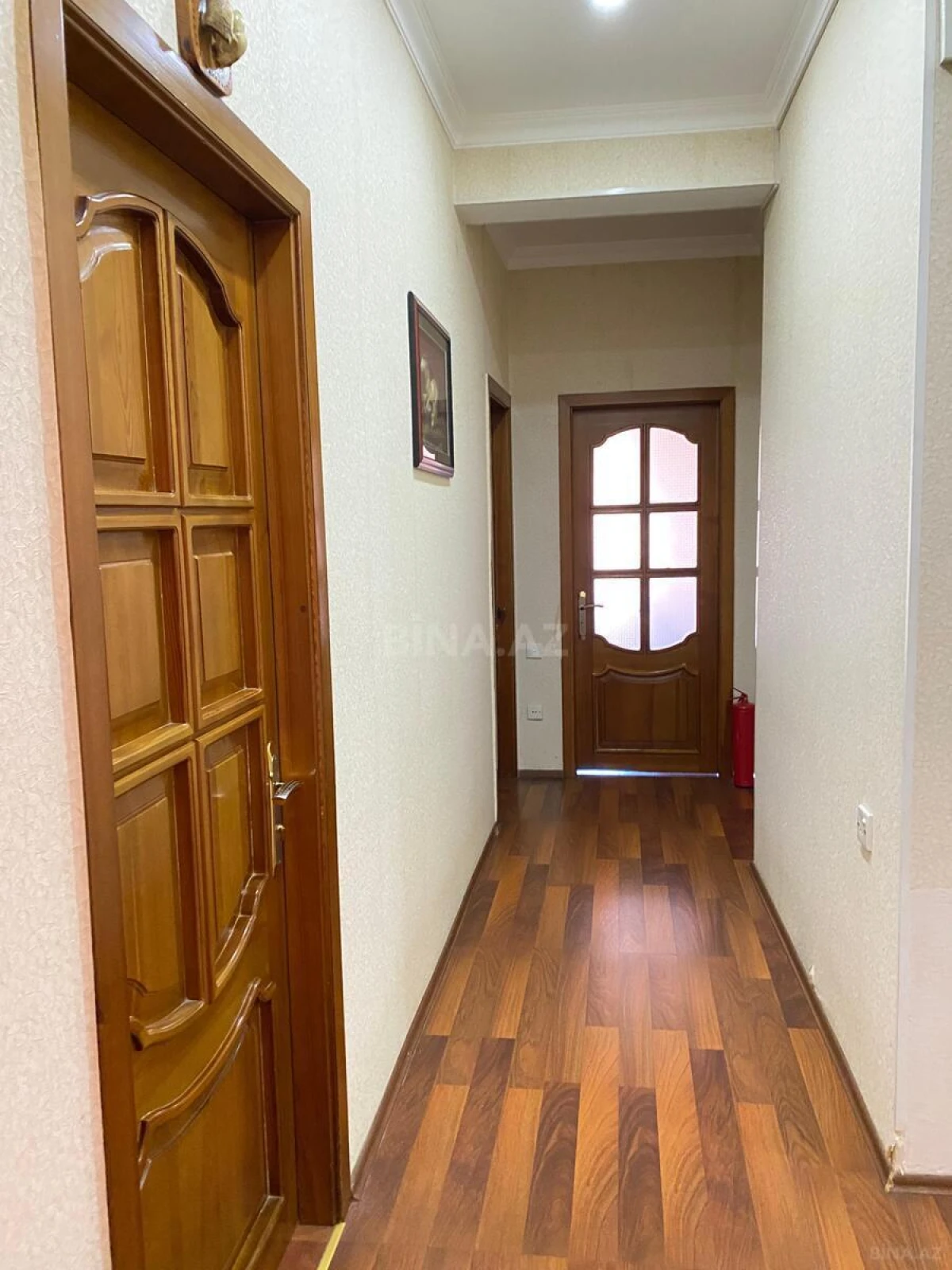 Satılır 3 otaqlı mənzil 118 m²