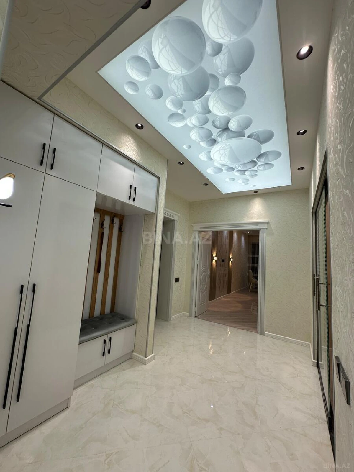 Satılır 3 otaqlı mənzil 90 m²