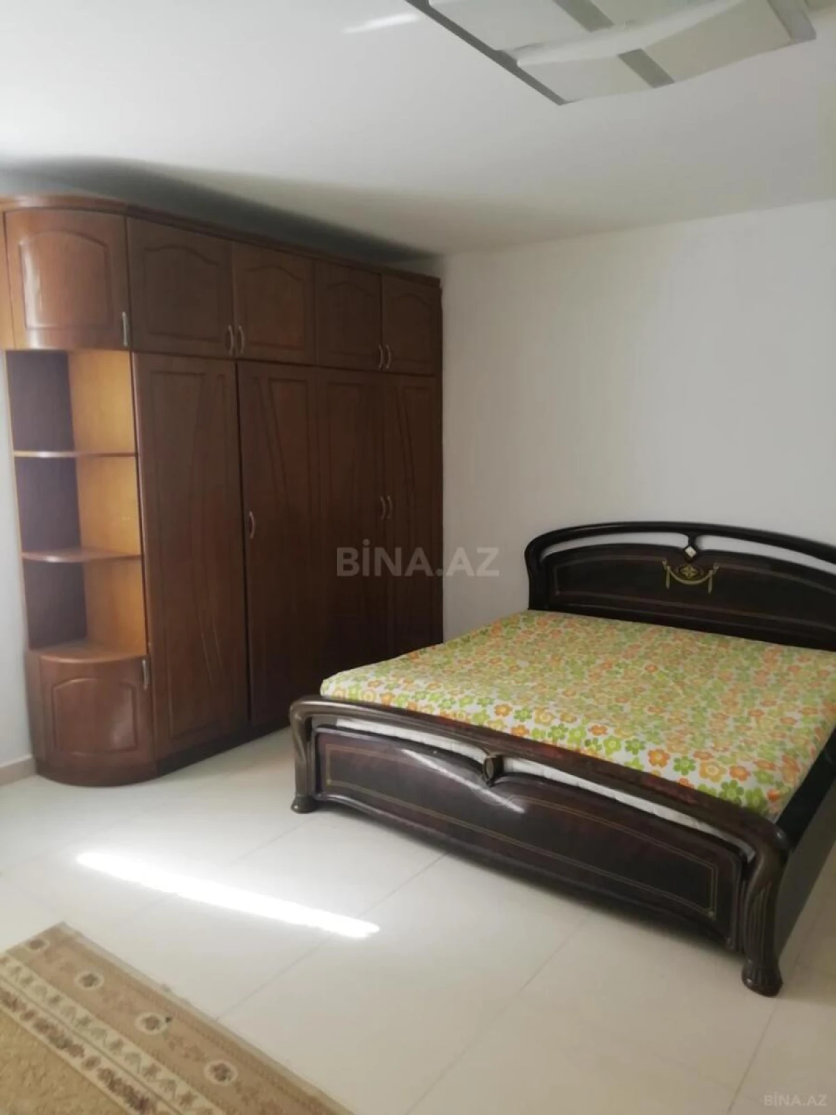 Kirayə verilir 2 otaqlı mənzil 70 m²