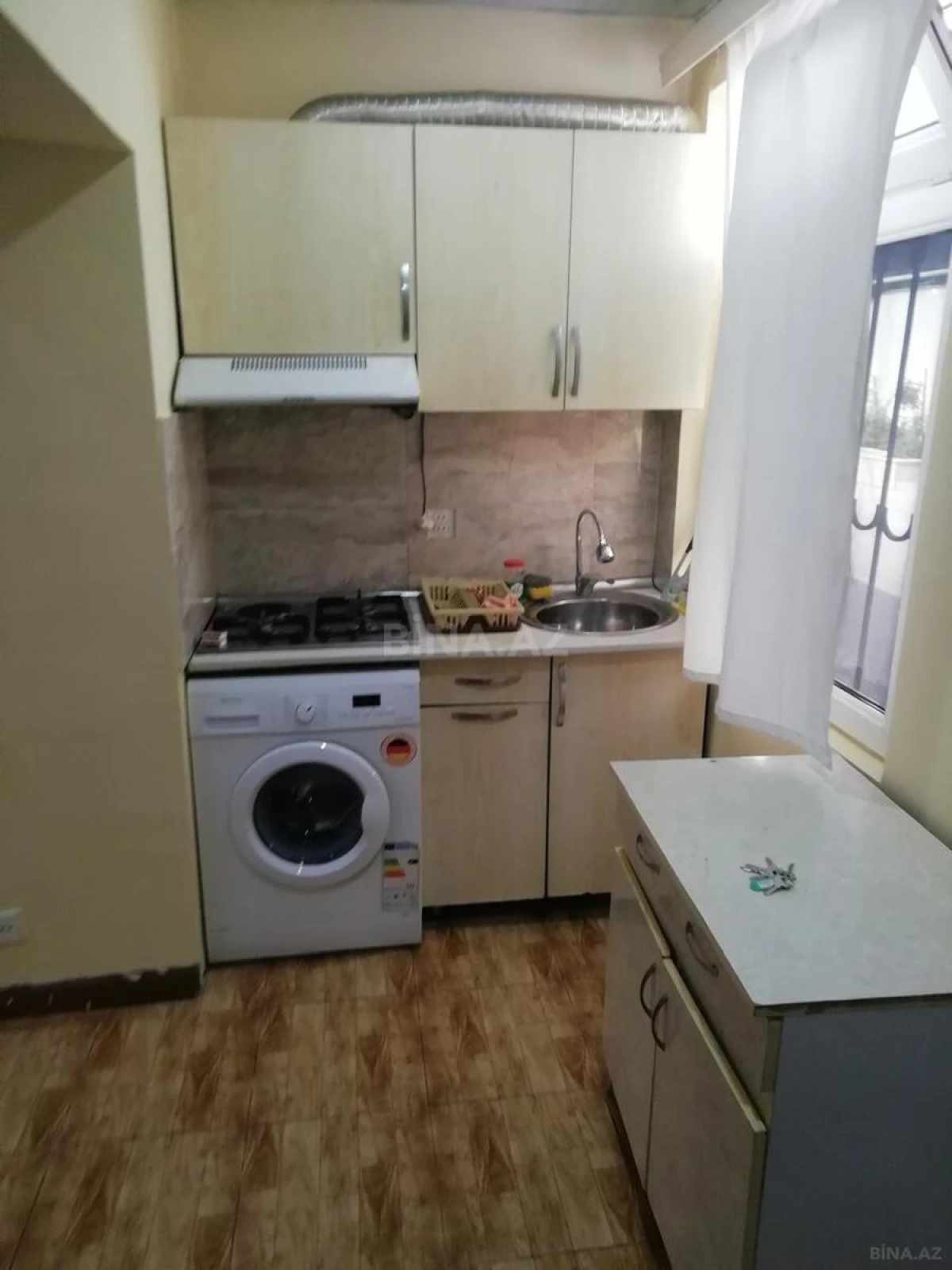 Kirayə verilir 2 otaqlı mənzil 70 m²