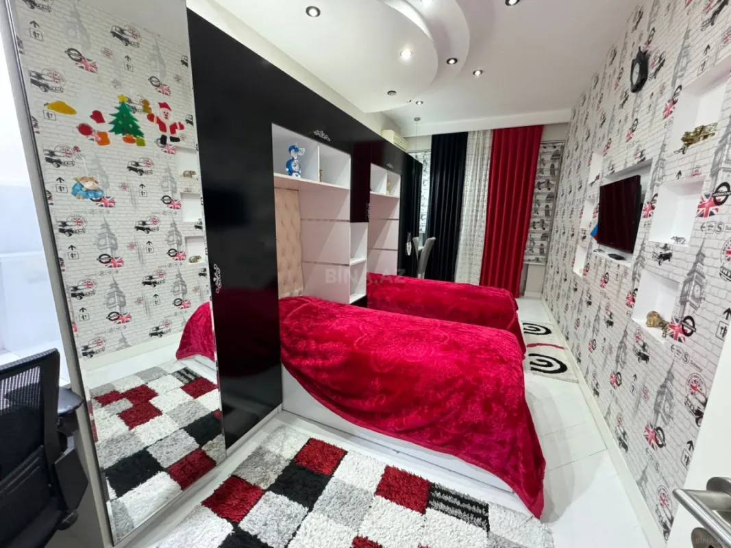 Kirayə verilir 4 otaqlı mənzil 180 m²