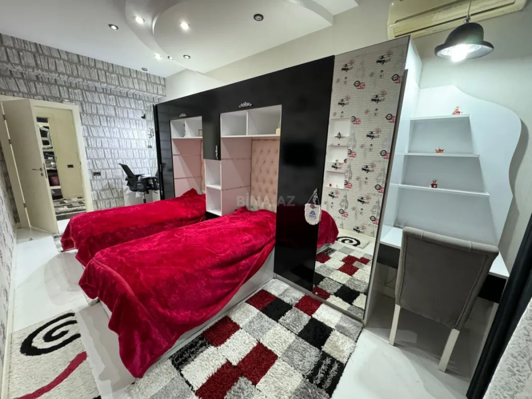 Kirayə verilir 4 otaqlı mənzil 180 m²