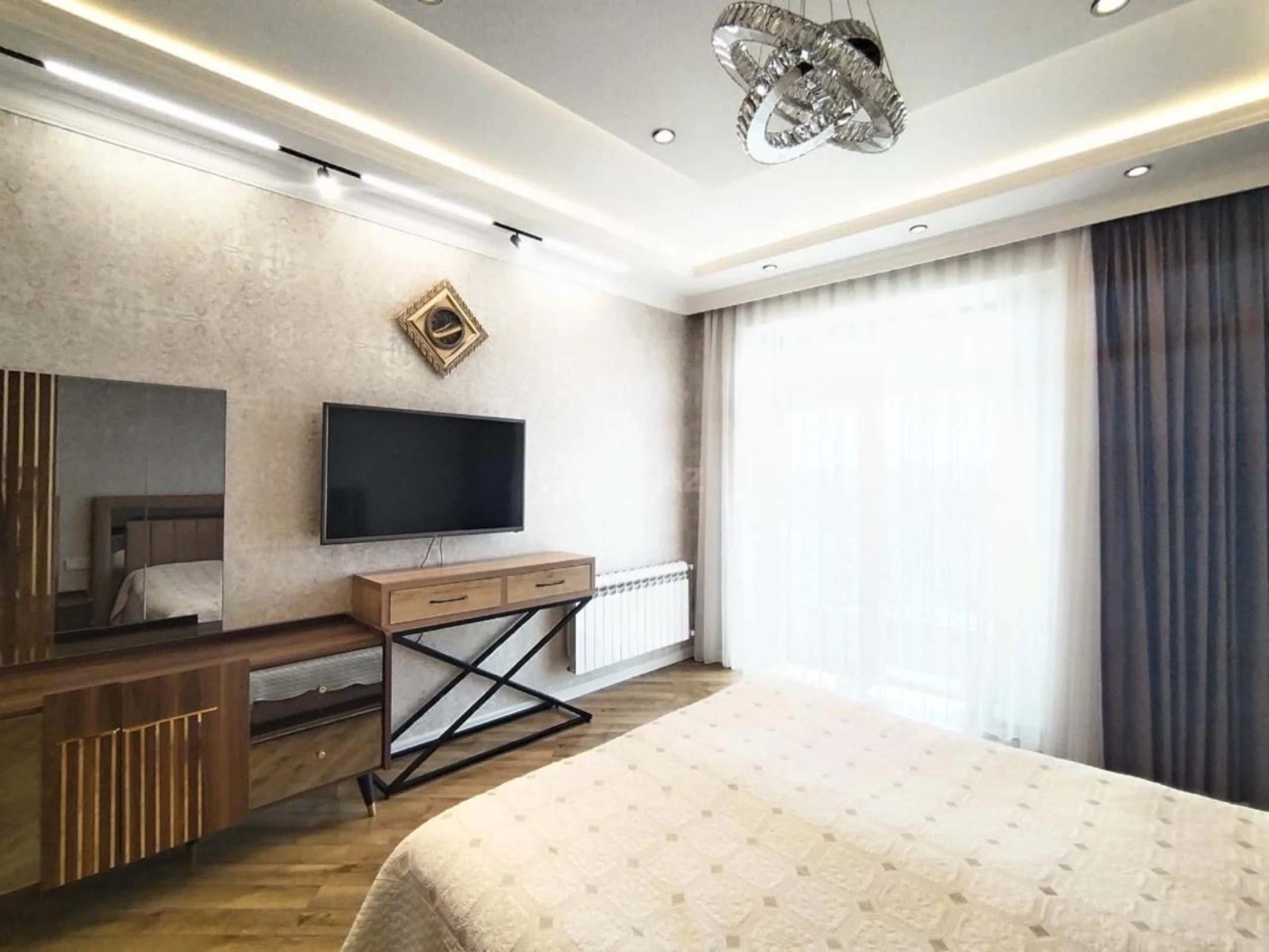 Satılır 3 otaqlı mənzil 150 m²