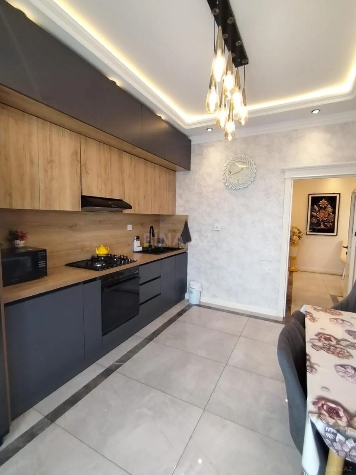 Satılır 3 otaqlı mənzil 150 m²