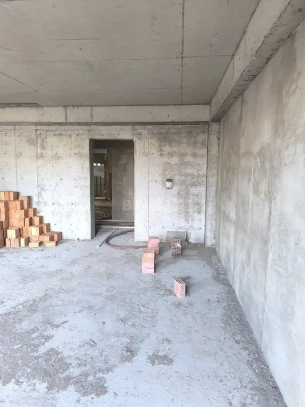 Satılır 2 otaqlı mənzil 44.3 m²