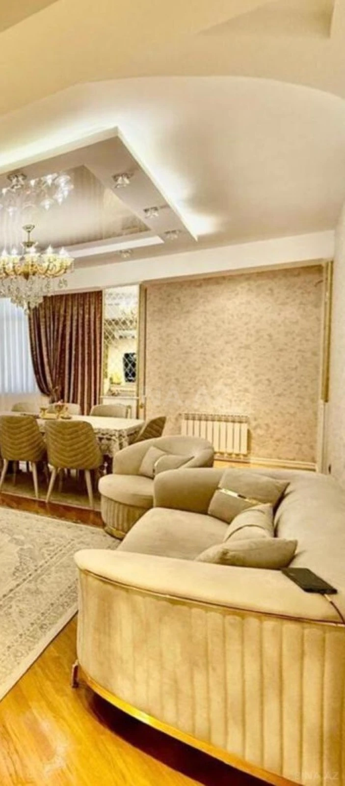 Satılır 3 otaqlı mənzil 150 m²