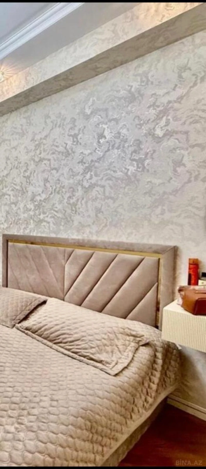 Satılır 3 otaqlı mənzil 150 m²