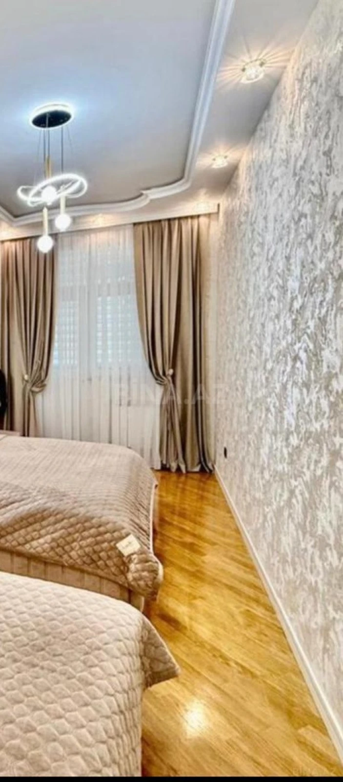 Satılır 3 otaqlı mənzil 150 m²