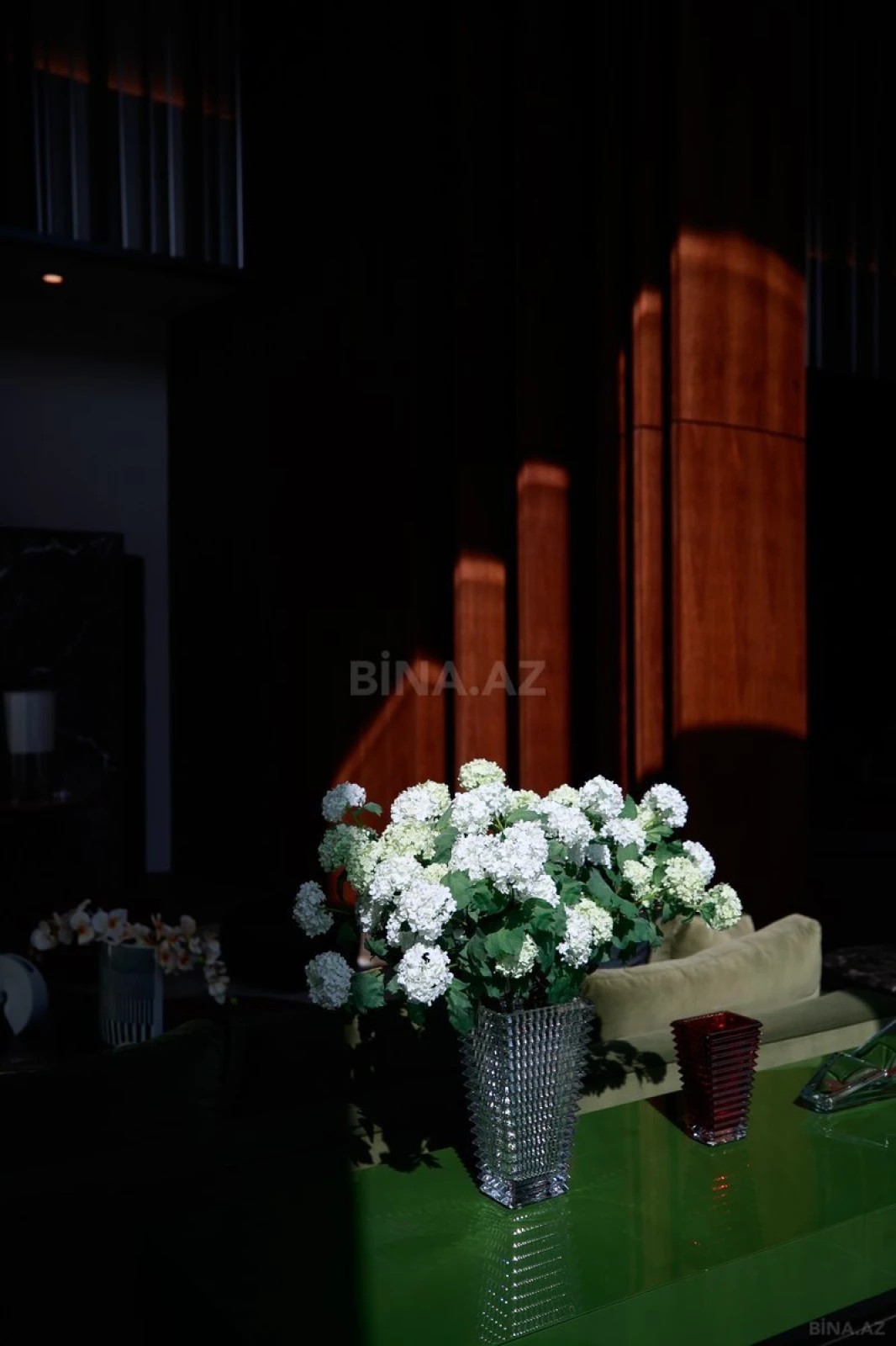 Satılır 3 otaqlı mənzil 249 m²