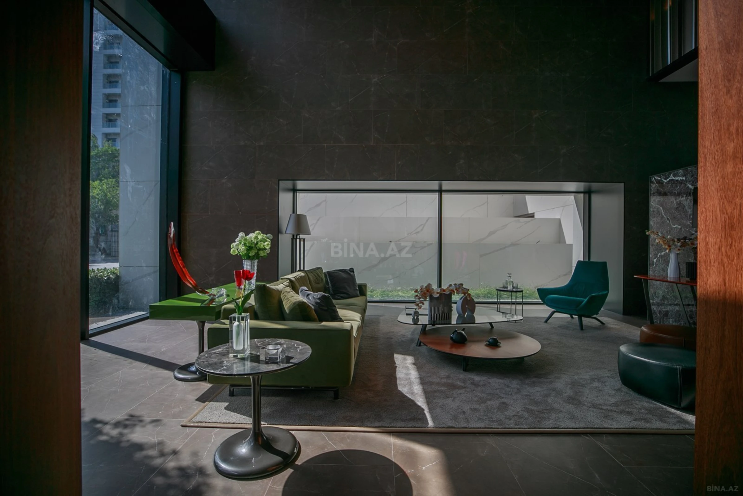 Satılır 3 otaqlı mənzil 249 m²