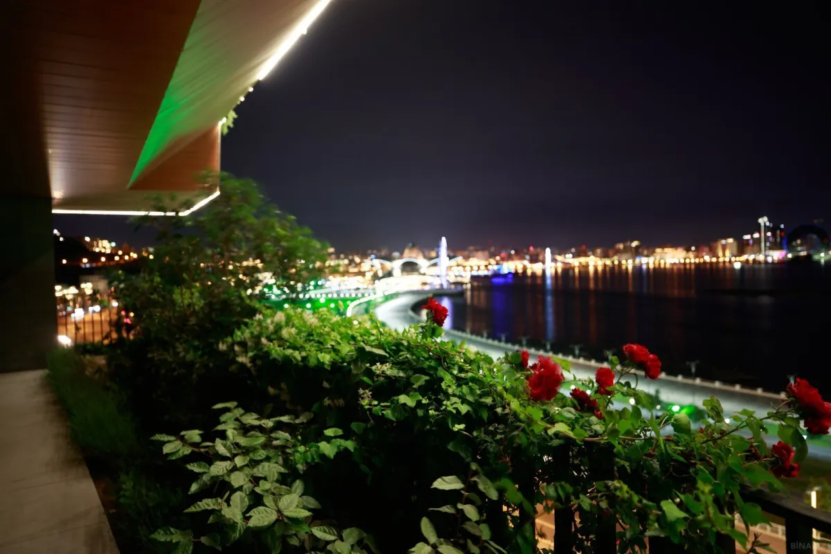 Satılır 3 otaqlı mənzil 249 m²