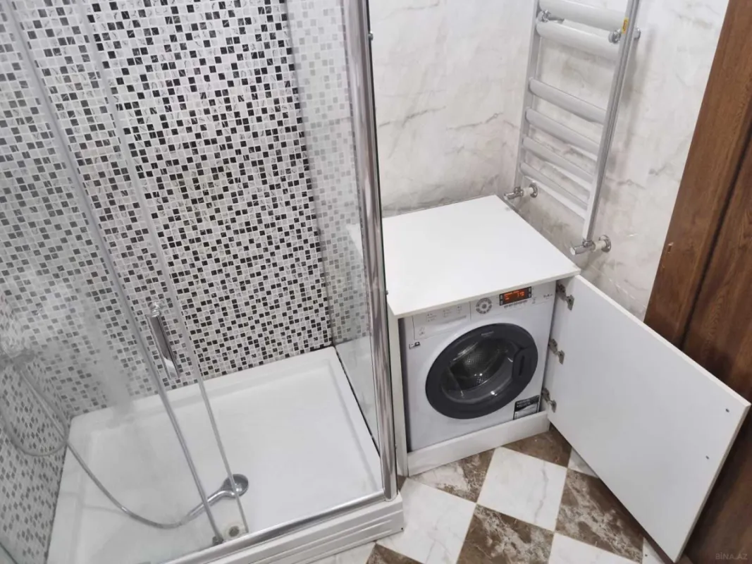 Kirayə verilir 2 otaqlı mənzil 110 m²