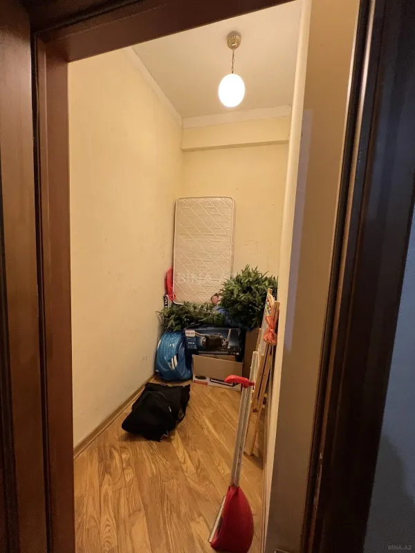 Kirayə verilir 2 otaqlı mənzil 110 m²