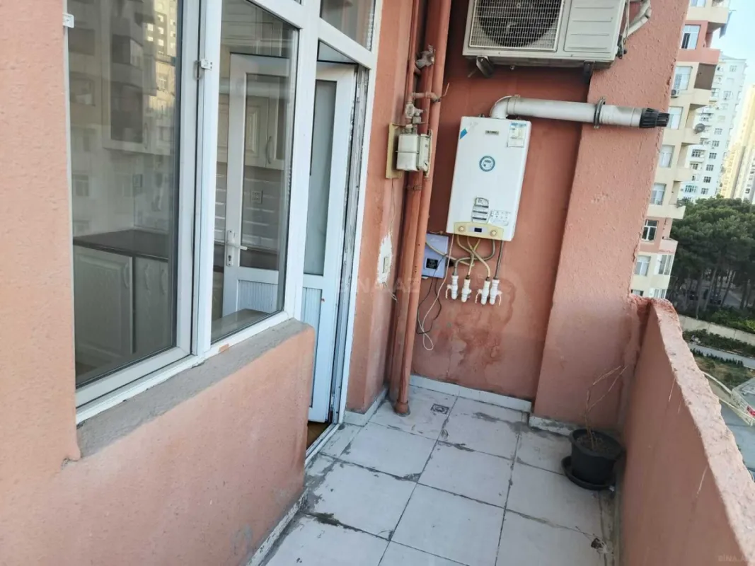 Kirayə verilir 2 otaqlı mənzil 110 m²