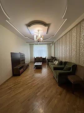 Kirayə verilir 2 otaqlı mənzil 110 m²