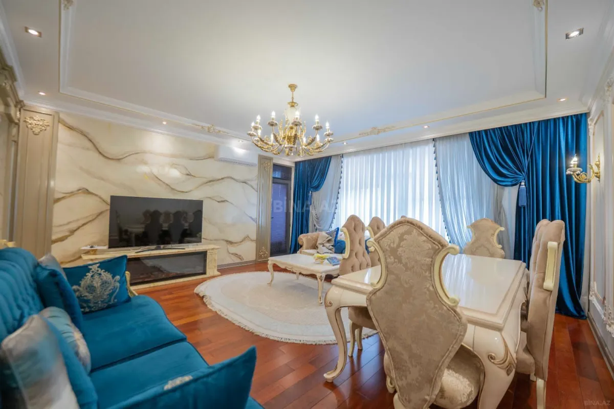 Satılır 3 otaqlı mənzil 175 m²