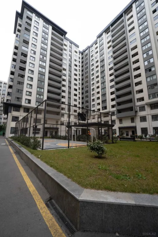Satılır 3 otaqlı mənzil 175 m²